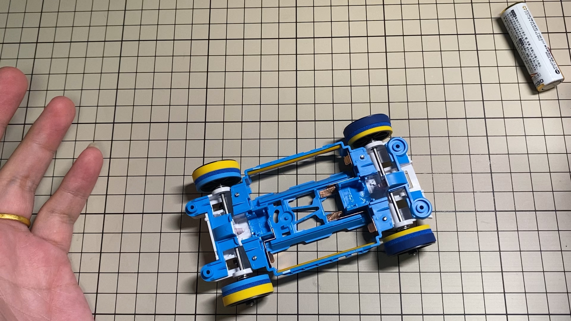 田宫迷你四驱车 内避震底盘调试解析全过程_哔哩哔哩_bilibili