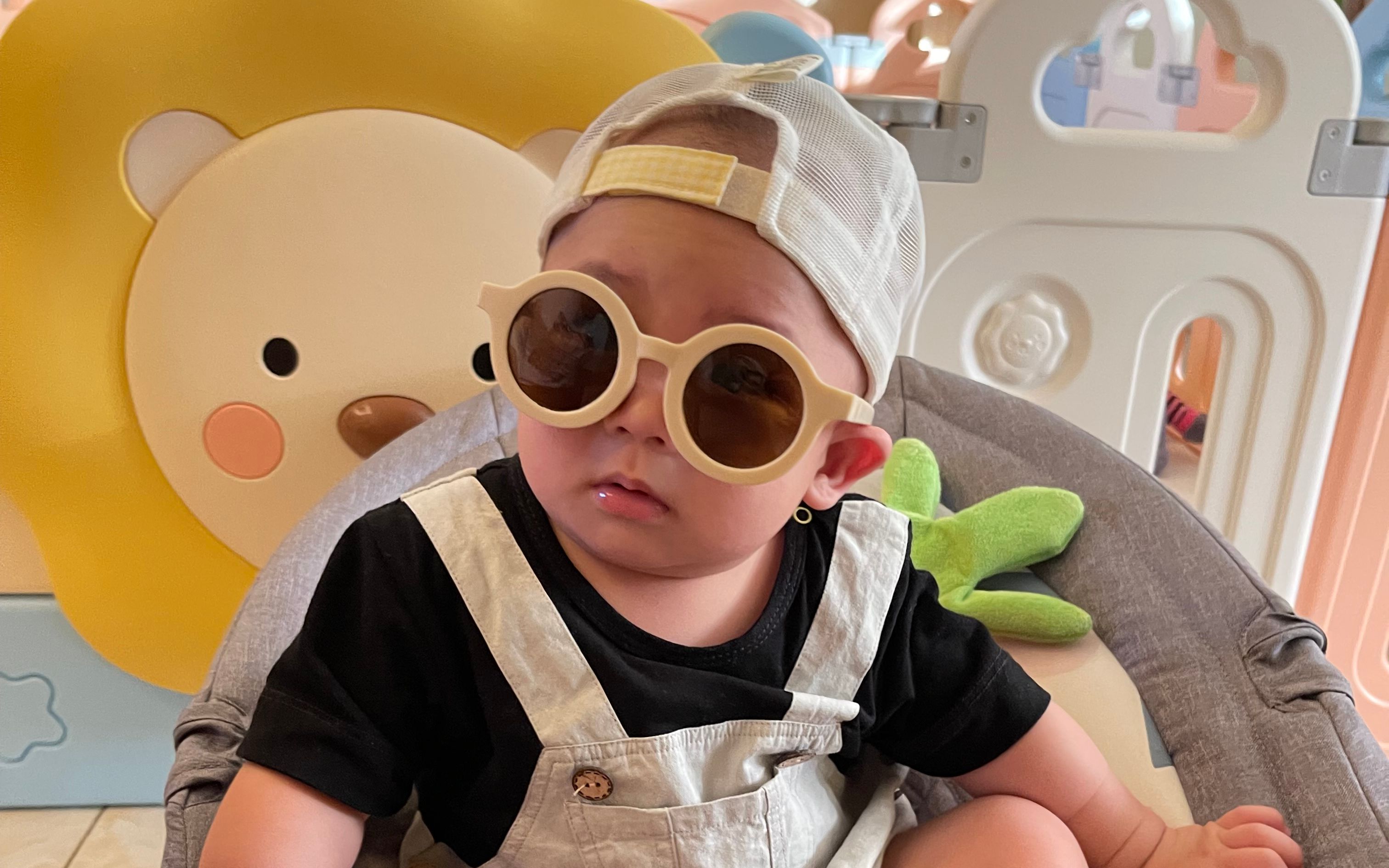 小屁孩能有什么坏心思!