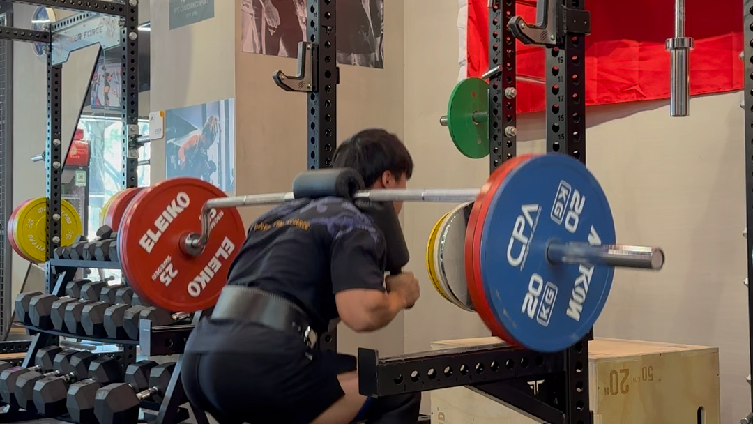 力训日记:安全杆深蹲160kg