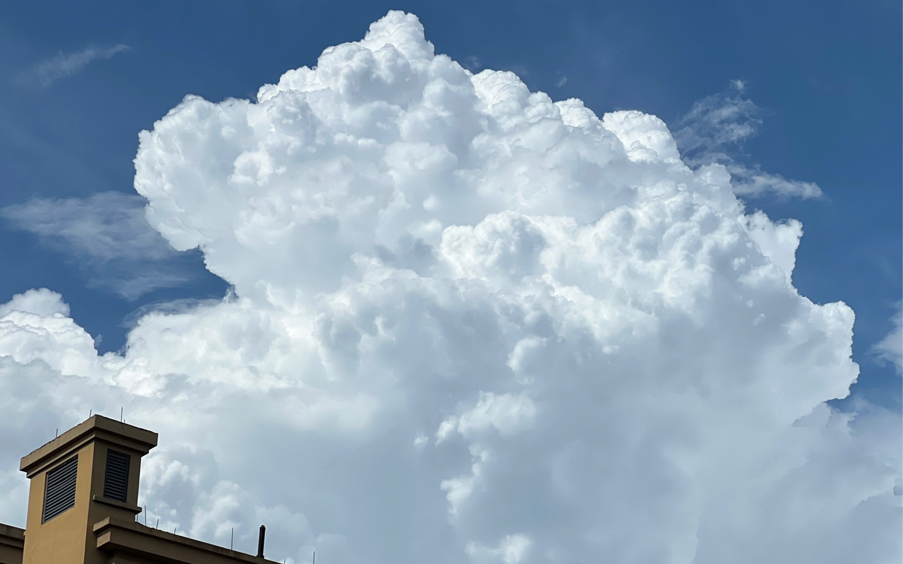 夏の雲 夏日记忆—漫画中的云