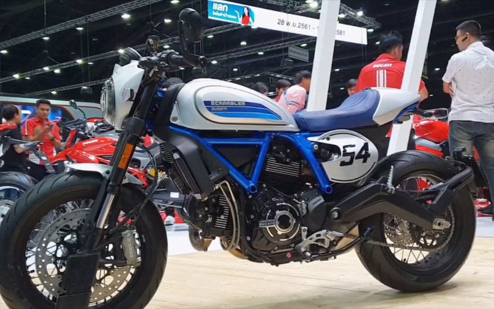 ducati new scrambler cafe racer_哔哩哔哩_bilibili