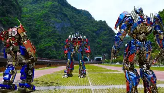 三代变形金刚擎天柱同时出现，谁才是最厉害的？没想到还有个老六