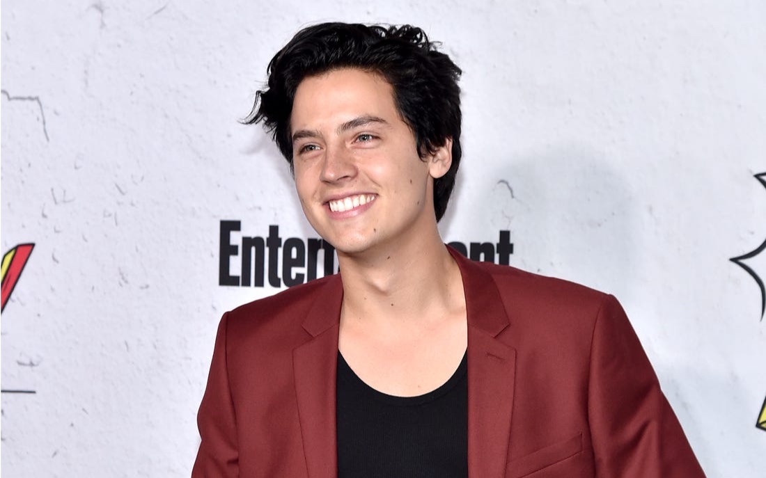 盛世美颜的科尔·斯普罗斯 cole sprouse 教你白袜配匡威