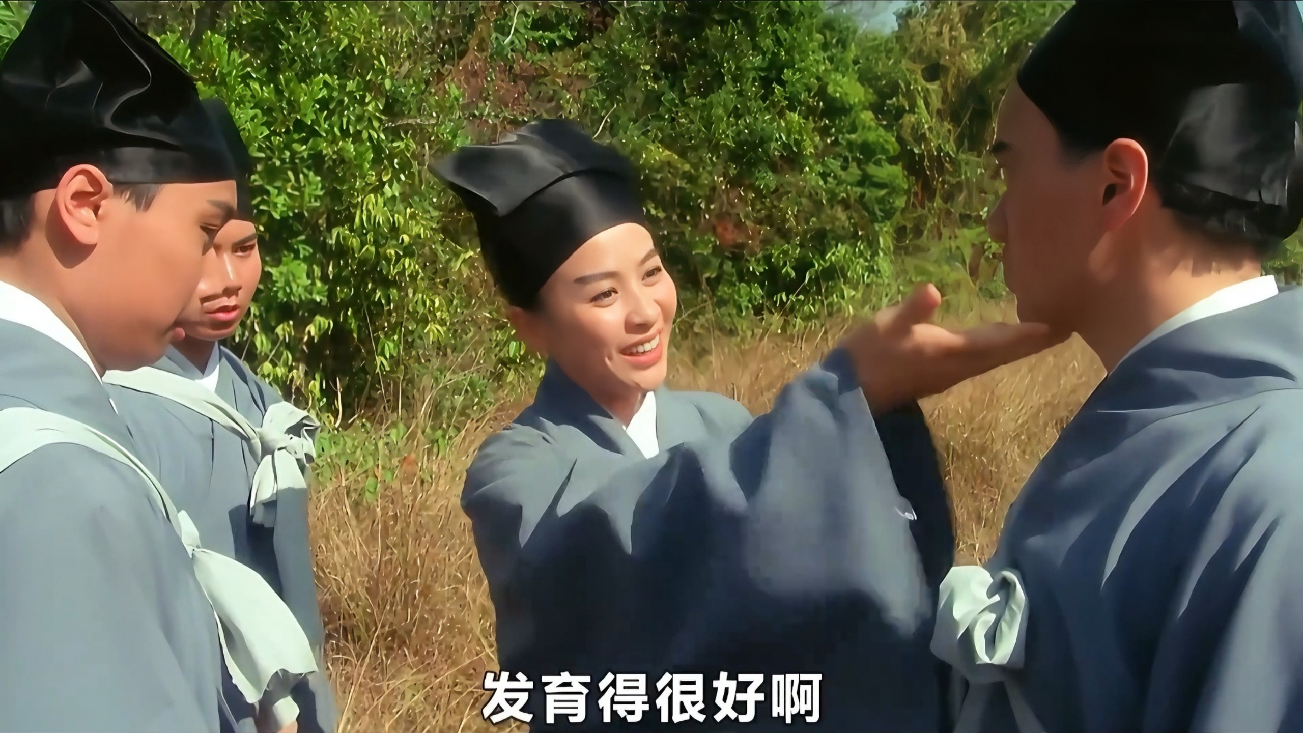 “嘿嘿,处机,几年不见发育的很好嘛,浑身都是肌肉,让师叔看看!” “师叔,我不是丘处机我是王处一啊!”-华仔爱追电影-华仔爱追电影-哔哩哔哩视频