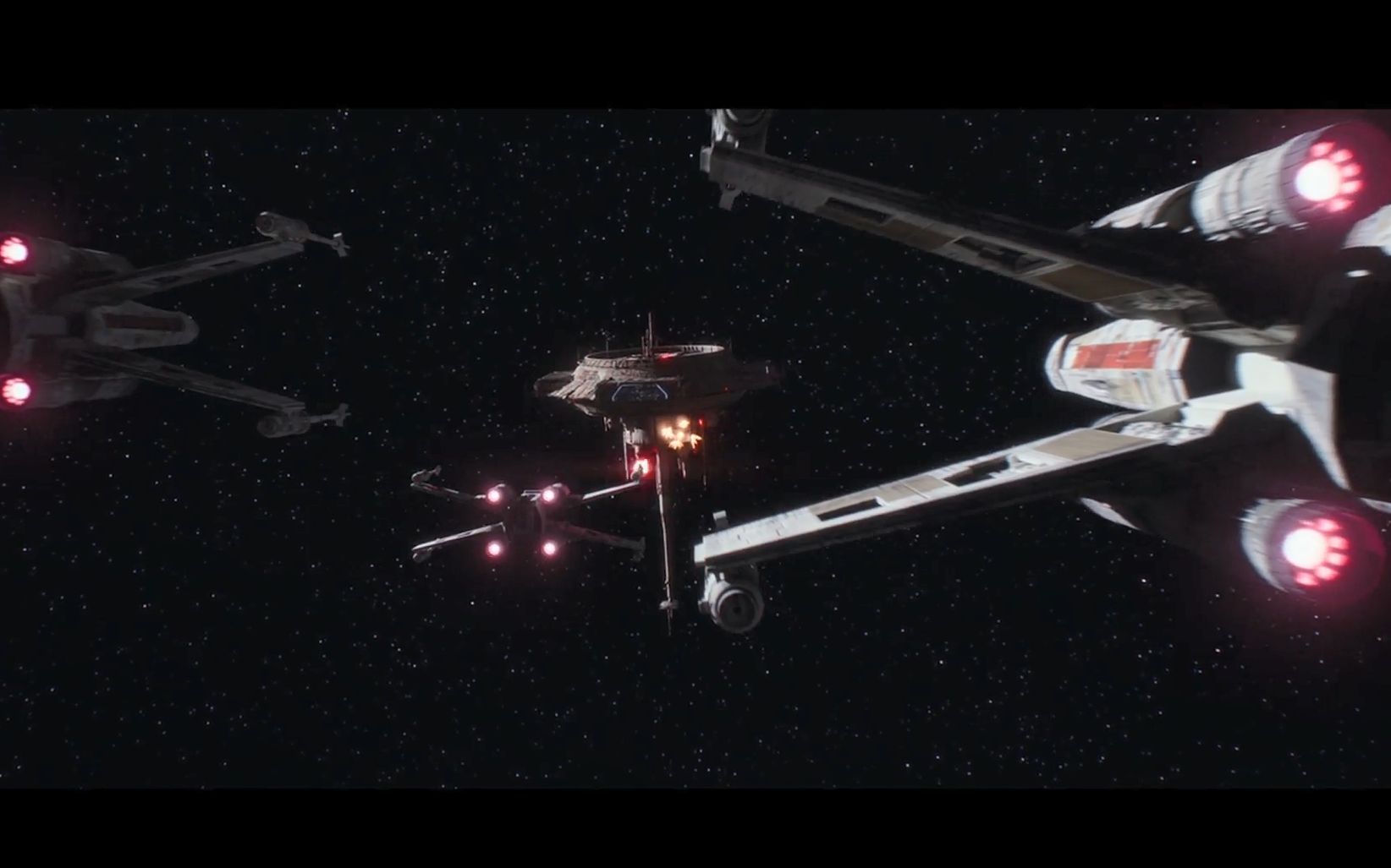 星球大战曼达洛人第六集x翼战斗机现身