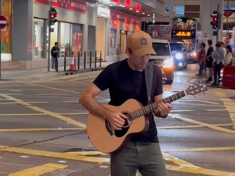 Stayin’ Alive · Fingerstyle