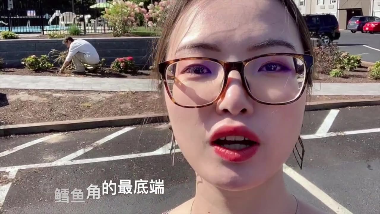 游著名的同性恋小镇,到底有多少彩虹旗?哔哩哔哩bilibili