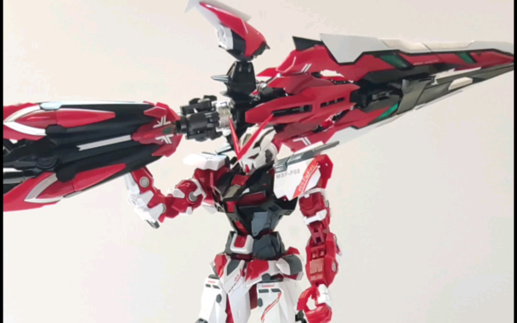 大班8812mb红异端配战术大剑