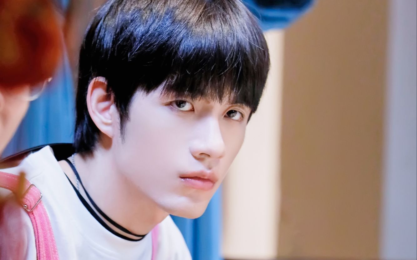 张颜齐综艺哈哈哈哈哈正片会员ep3cut是什么让张颜齐惨遭捂嘴静音