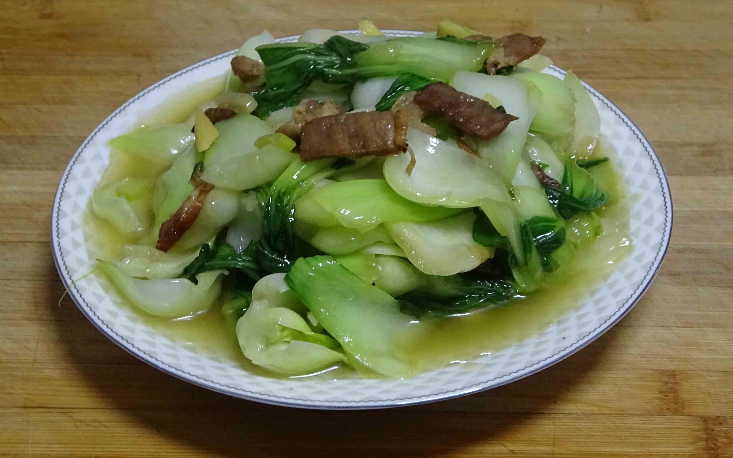 妈妈做的肉片炒油菜,简单做法味道挺好