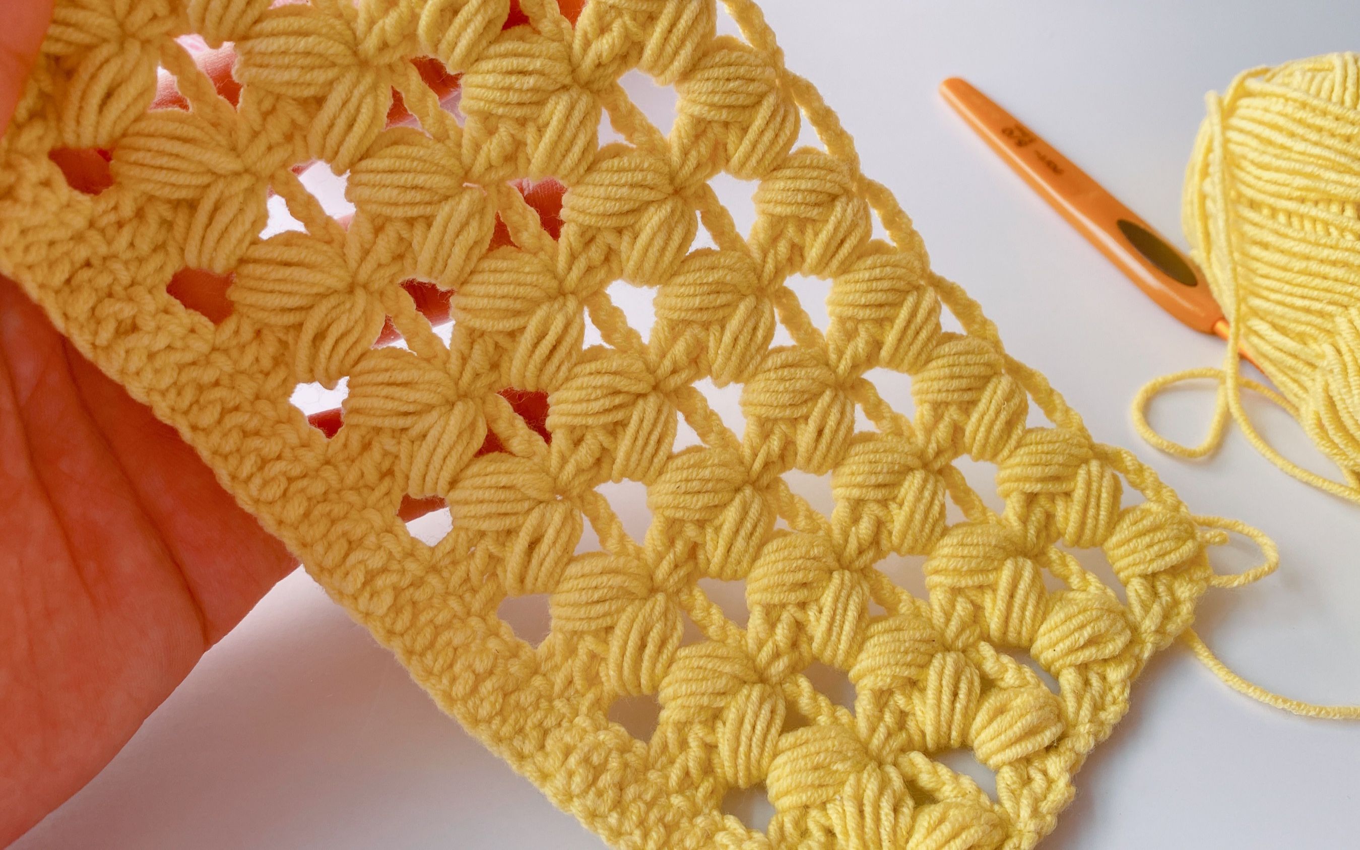 钩针花样,中长针的枣形针,编织出蓬松柔软的镂空效果