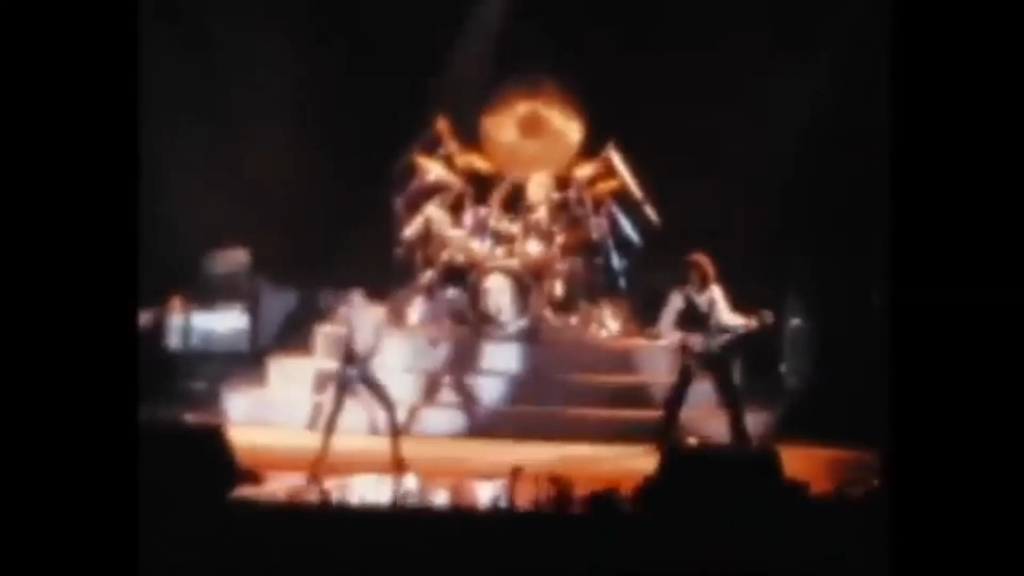 [图]【Queen】News of the World Tour & Jazz Tour(1978)部分场次的一些高糊片段