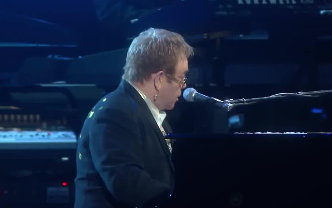 [图]【全场大合唱】Elton John - Crocodile Rock (Live at Madison Square Garden) 2007