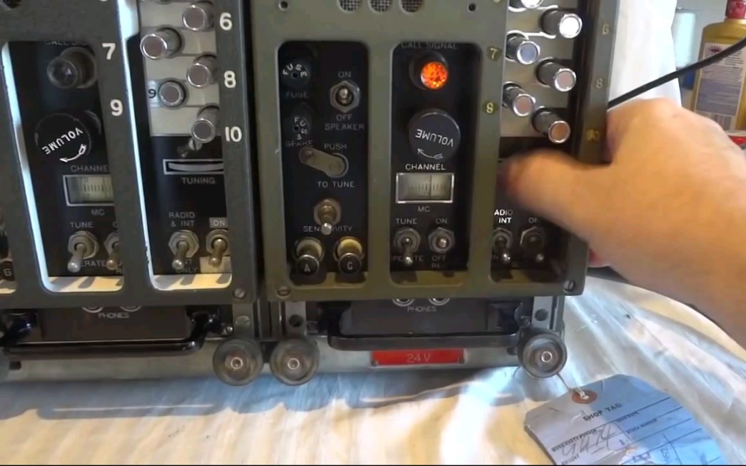 二战美国陆军坦克电台scr508坦克无线对讲机