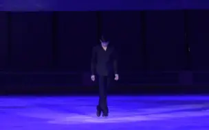 Descargar video: 【陈沛佟】青岛冰纷万象2周年表演《Yuri on ice》片段2017.5.1