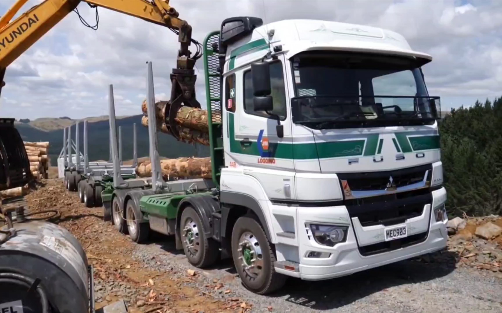 三菱扶桑shogun全挂车