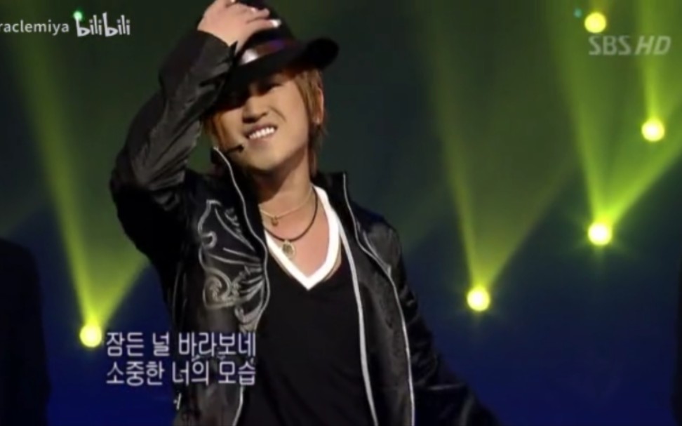 [图]031228_[Minwoo] SBS_Inkigayo_Just_One_Night