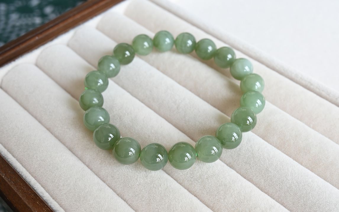 10mm粉绿碧玉和田玉手串~自然光一物一拍~带证书