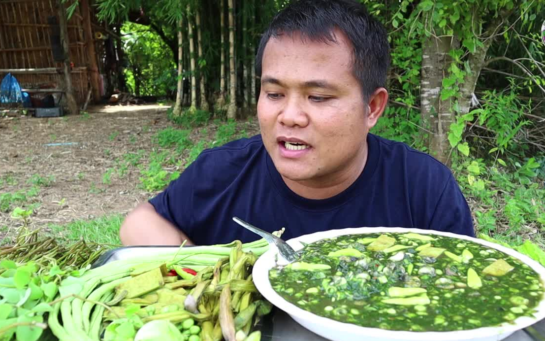 泰國美食**黑哥 這個菜叫tao嗎?掏?掏水草煮出來的所以叫tao?