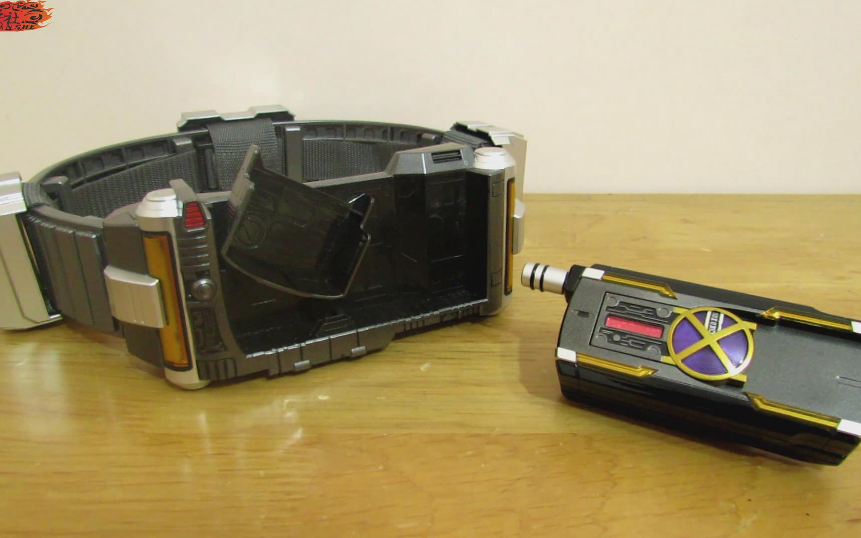 假面骑士凯撒csm变身腰带