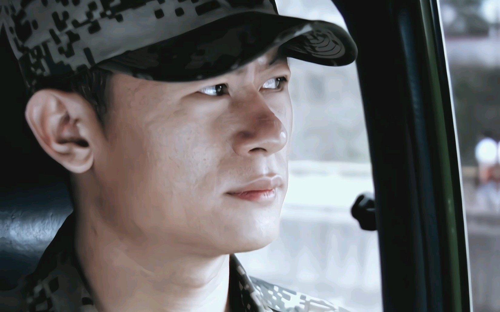 一 款 破 碎 白 月 光 【演员李健|陈晨】