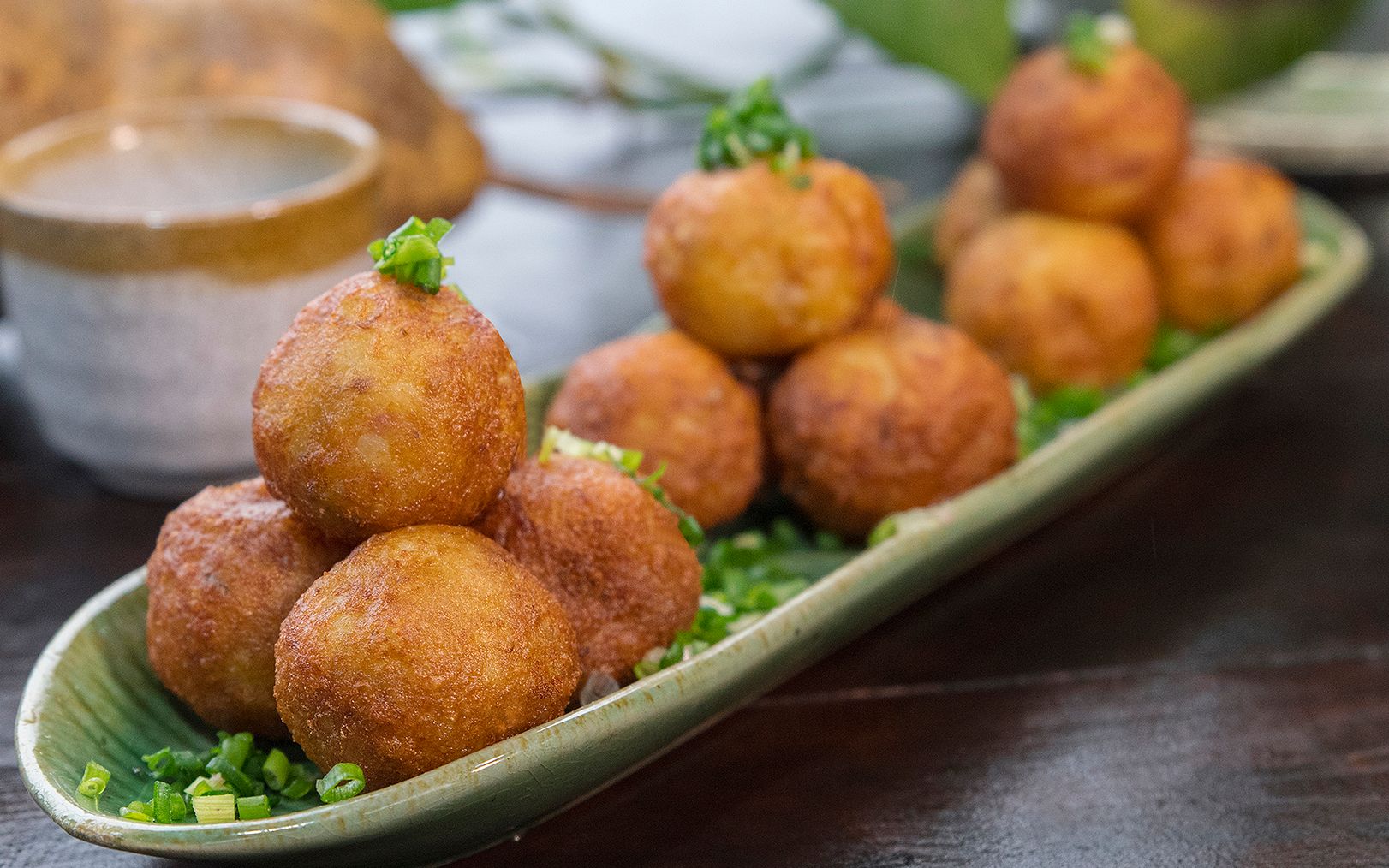 腊味土豆丸子金黄酥脆好吃极了我能整一箩筐