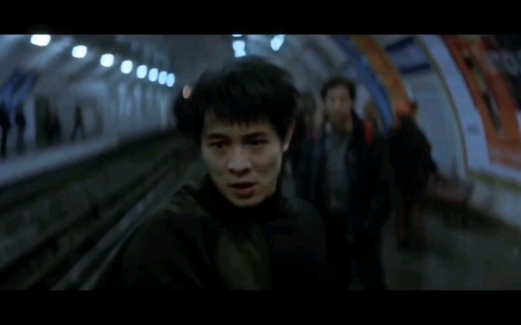 被龙之吻里的李连杰帅死!