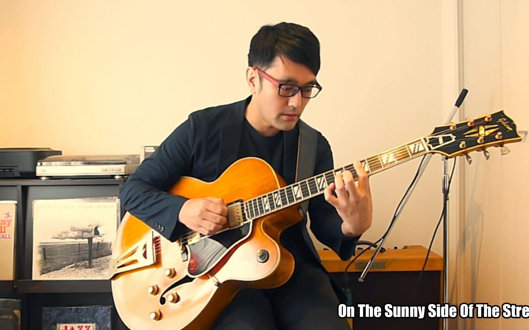 佐津间纯「On The Sunny Side Of The Street」 (Solo Jazz Guitar)哔哩哔哩bilibili