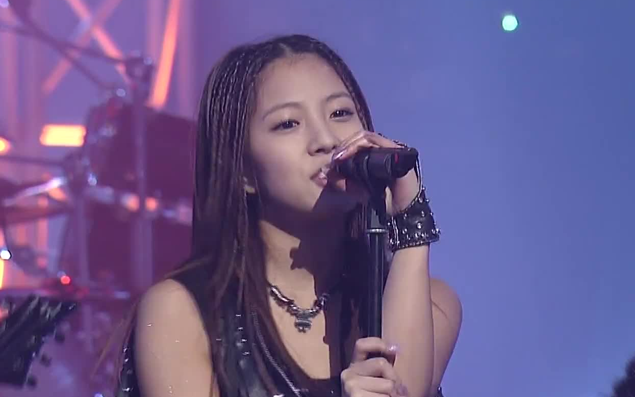 [图]【1080P】BoA - Shine we are.Rock with you (SBS 人气歌谣 2003年12月6日)