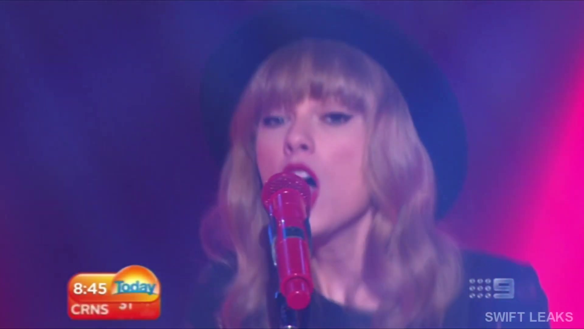 [图]【经典回顾】霉女Taylor Swift - Red (Live Today Show)，今日美国秀