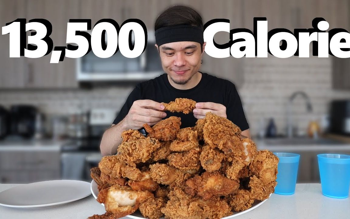 [图]【Matt Stonie】美国大胃王挑战速食1.3W卡路里炸鸡