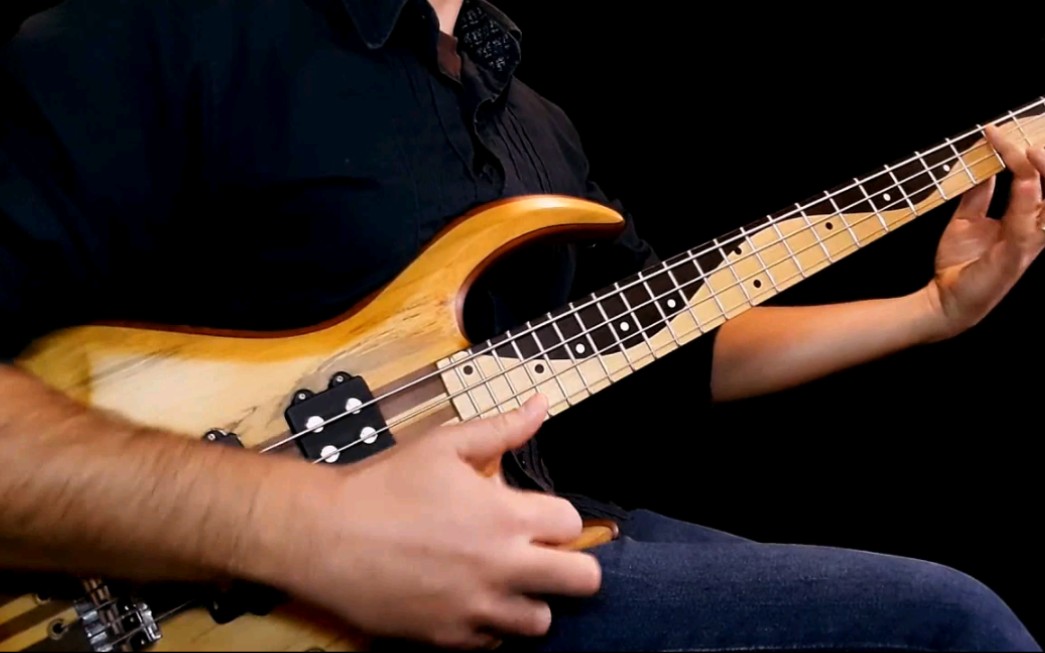 [贝斯]进阶的funk slap solo,原博主表示如果大家喜欢这条的话,以后会