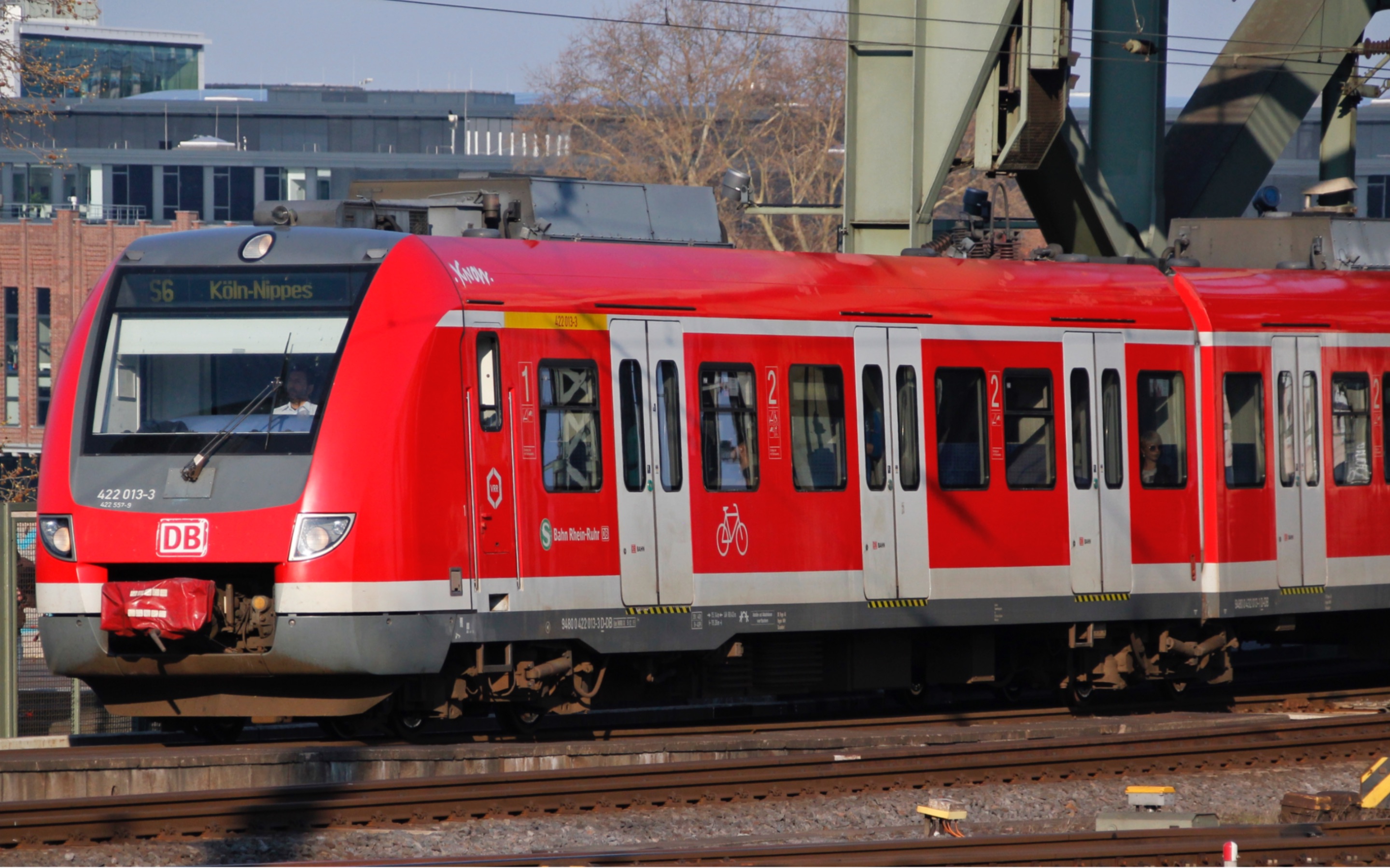 德国铁路422型通勤动车组起步_哔哩哔哩 (゜-゜)つロ 干杯~-bilibili