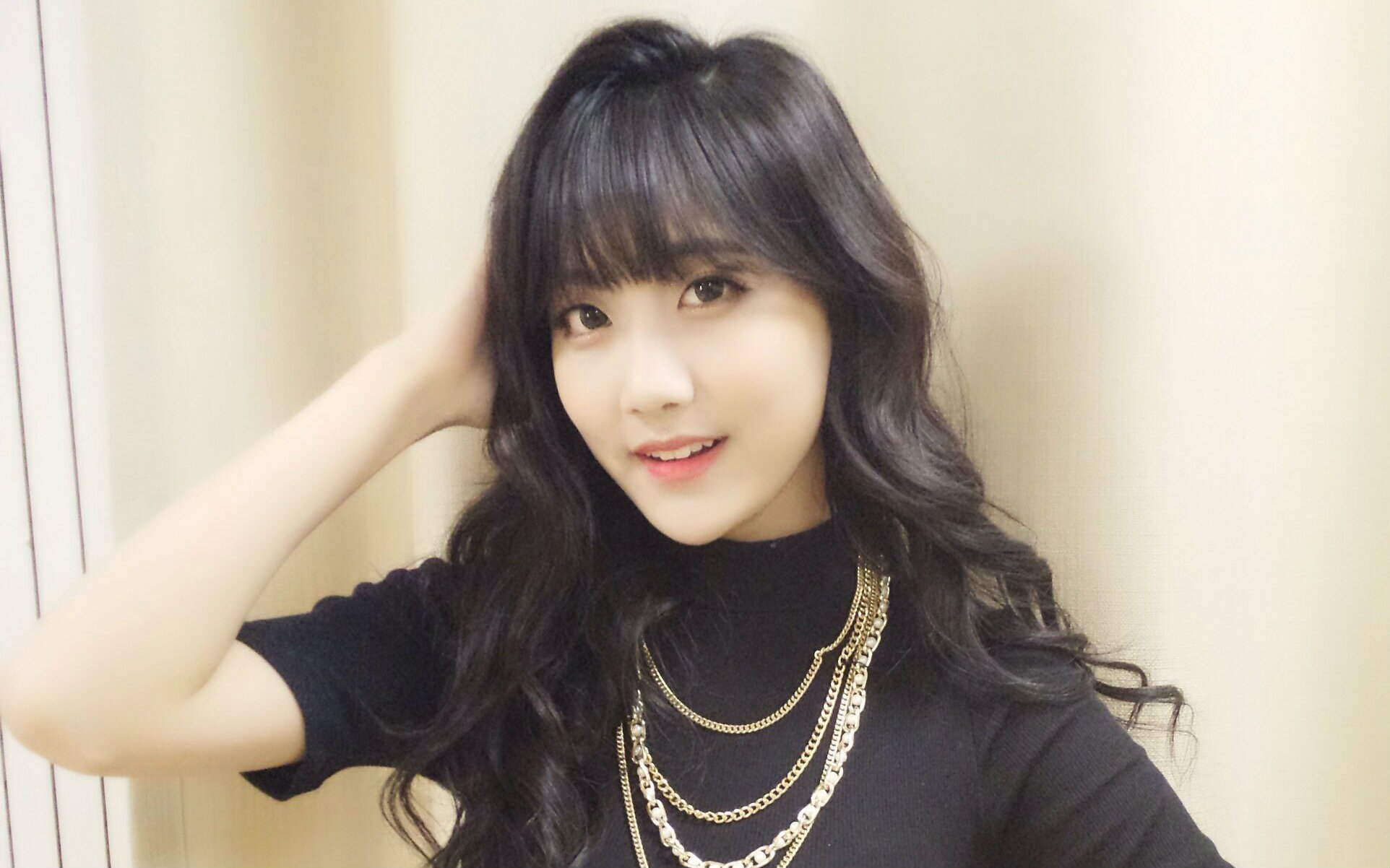 【李艺彤】【翻唱】一直很安静_哔哩哔哩_bilibili