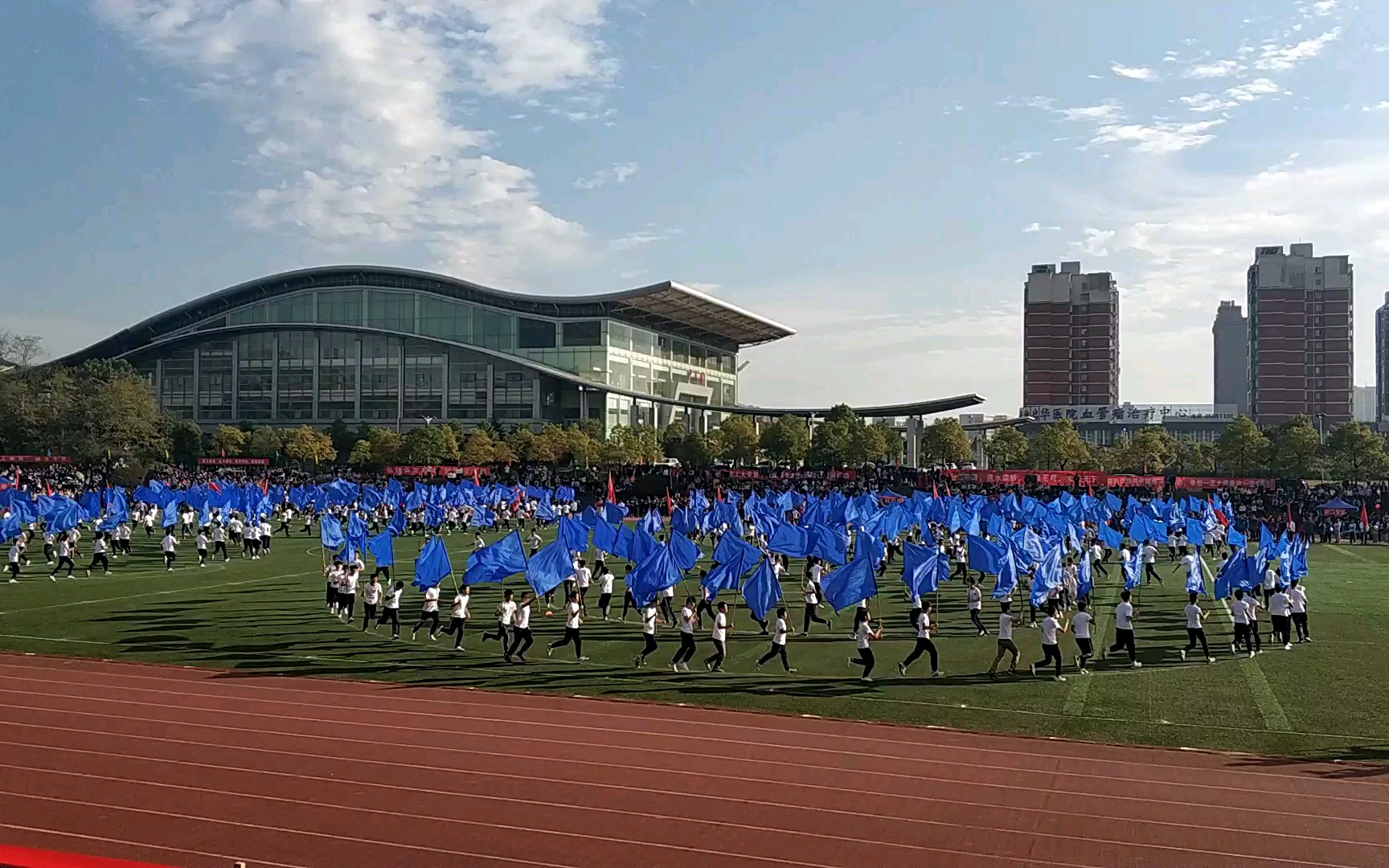 [图]汝可识得此阵!百人舞旗震撼来袭!