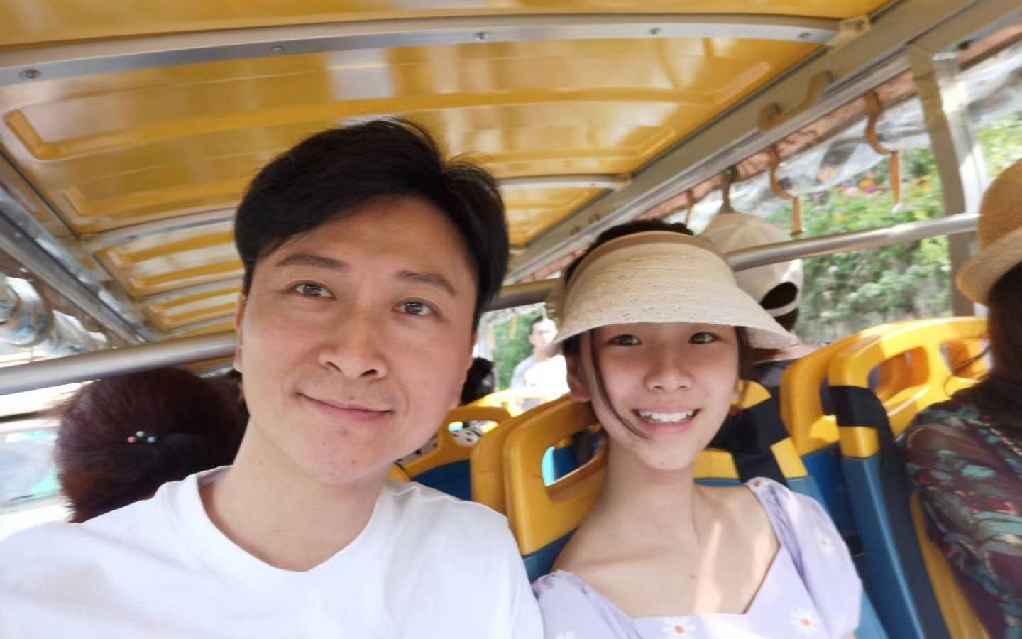 活动  #李昕融 祝融爸#李凯稠节日快乐!也祝天下的粑粑们节日快乐哟!