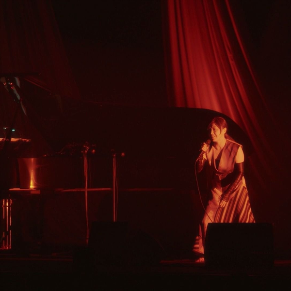鬼束ちひろ- 「LIVING WITH A GHOST」 - YouTube Music Weekend