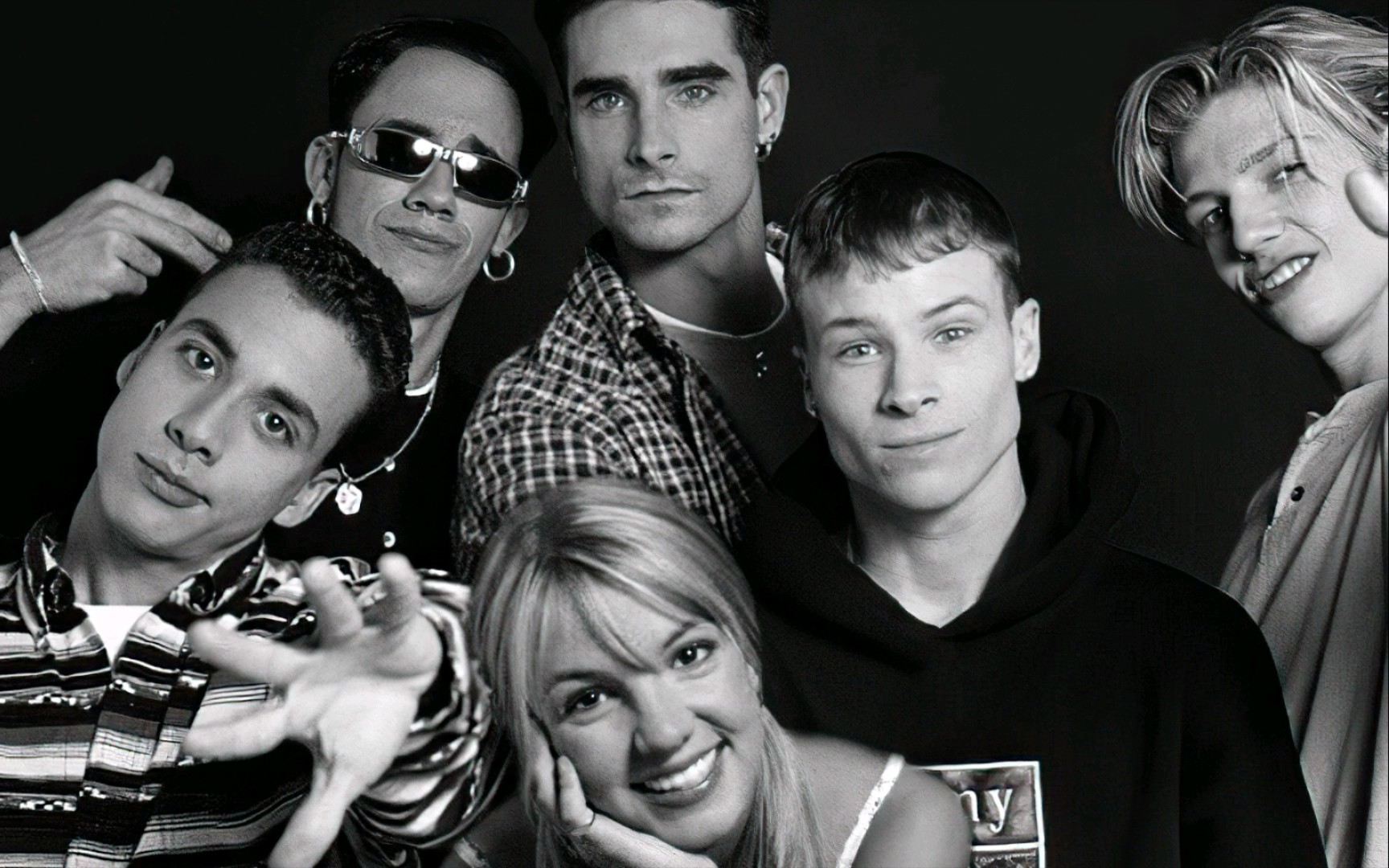 20年前布兰妮就叫你听和后街男孩合作的新曲matches啦