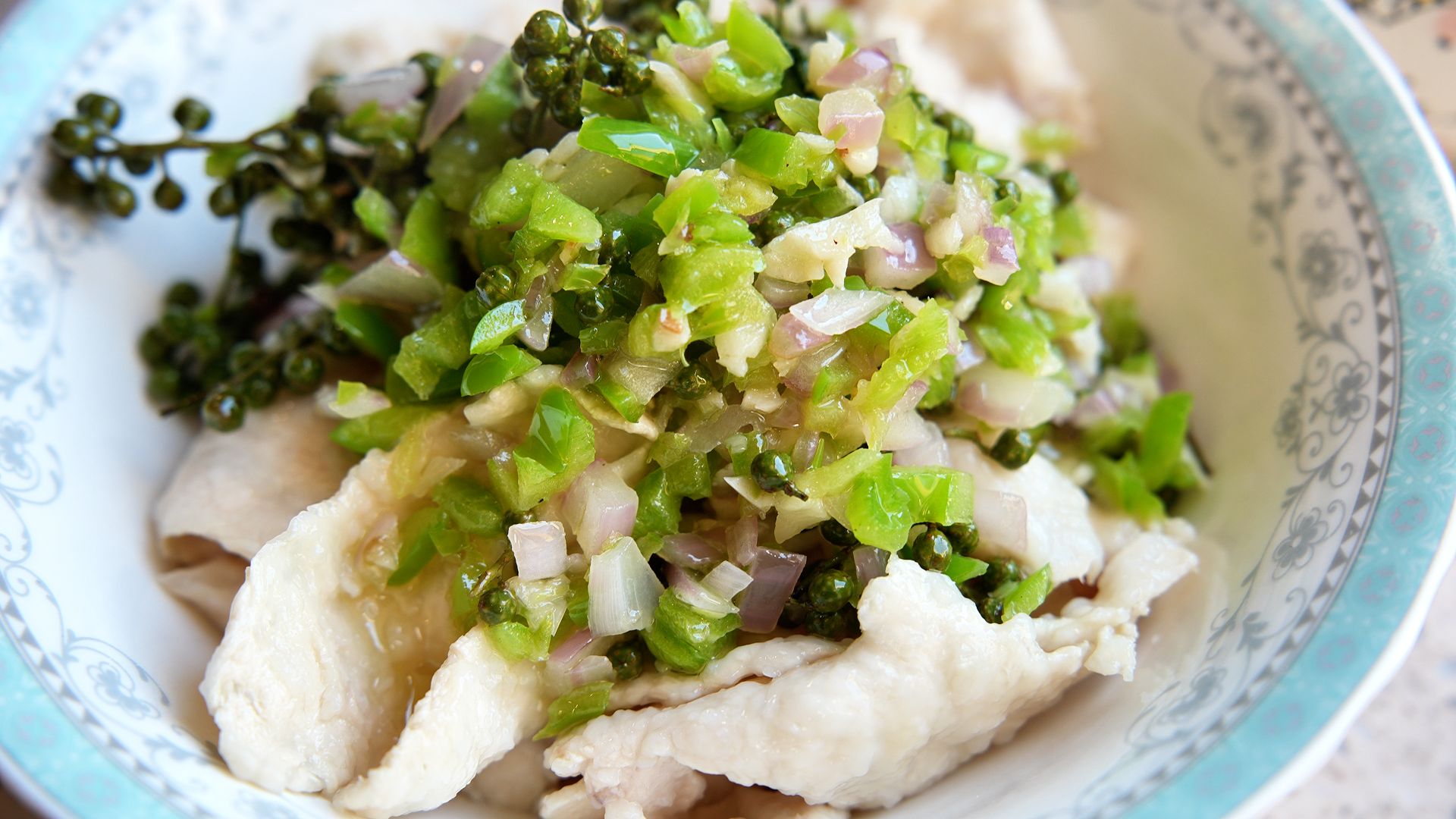 凉拌菜4步调味逻辑，告别寡淡，鸡胸肉也巨好吃