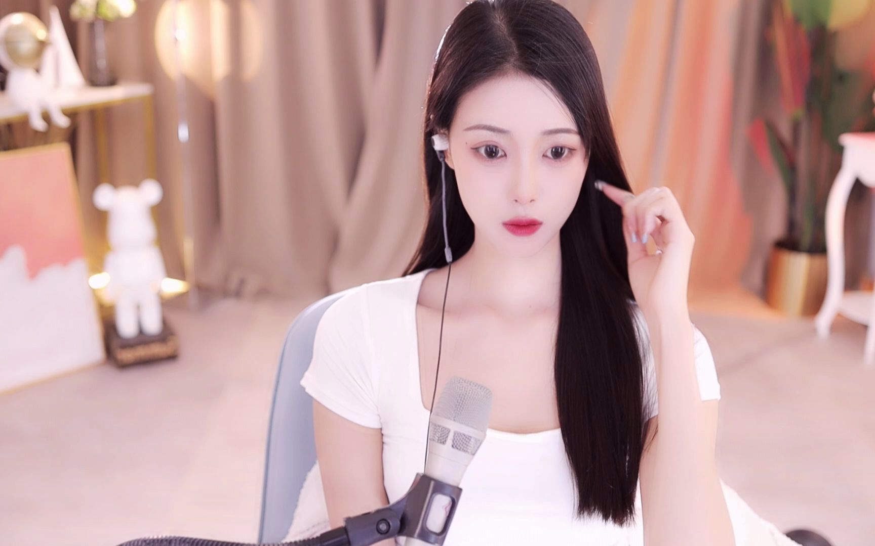 直播蓝光4m星秀智贤babyyy唱歌好看跳舞好听2022年5月18日直播回放2完