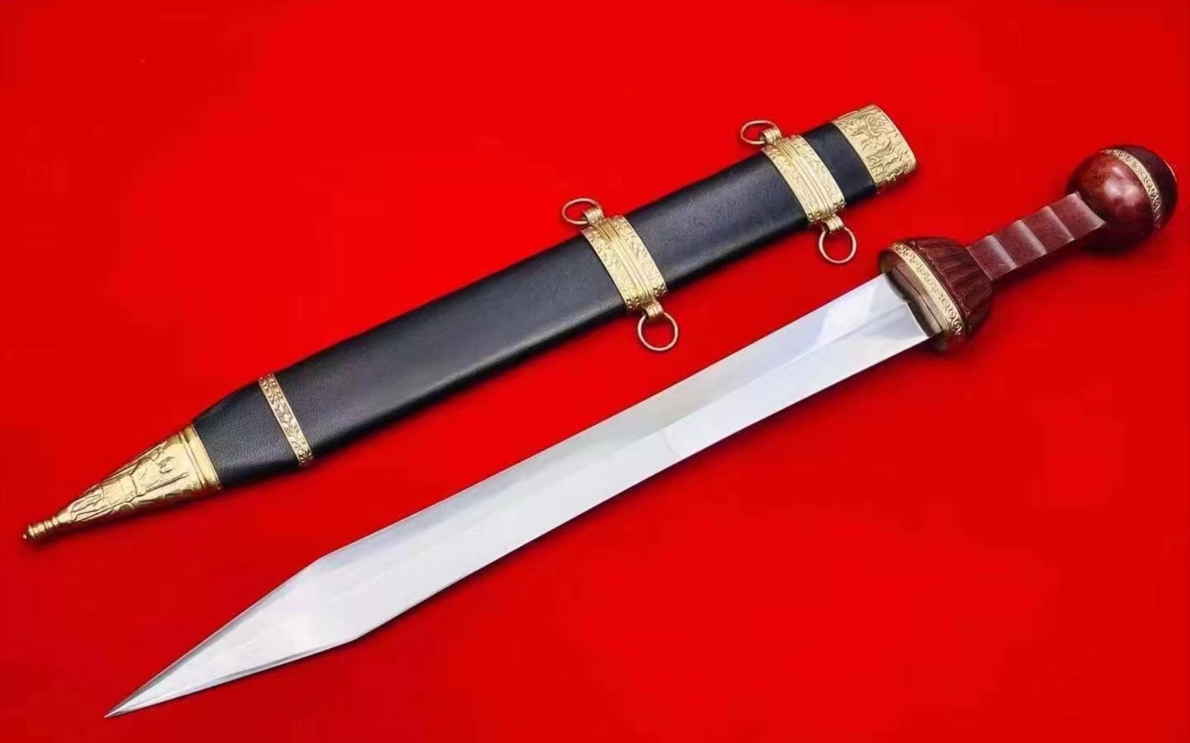 冷钢roman gladius 罗马剑全长71厘米,刃长51厘米,1055高碳钢制造,刃