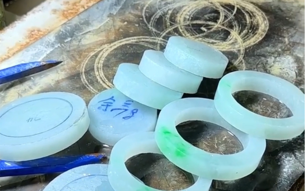 难道这就是翡翠的魅力?工厂实战百万板料!#翡翠 #翡翠手镯 #珠宝首饰