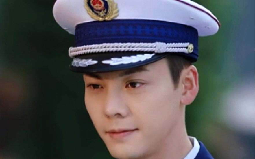 陈伟霆新剧照亮你超好看!来自靳时川的宠溺笑容,有甜到吗