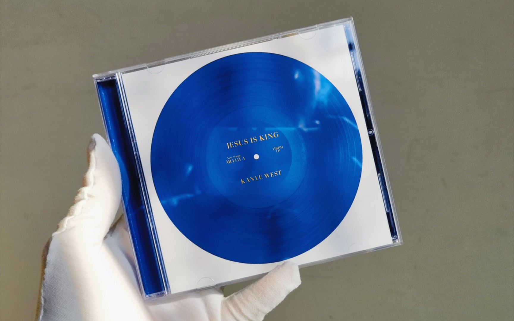 kanye west《jesus is king》专辑开箱