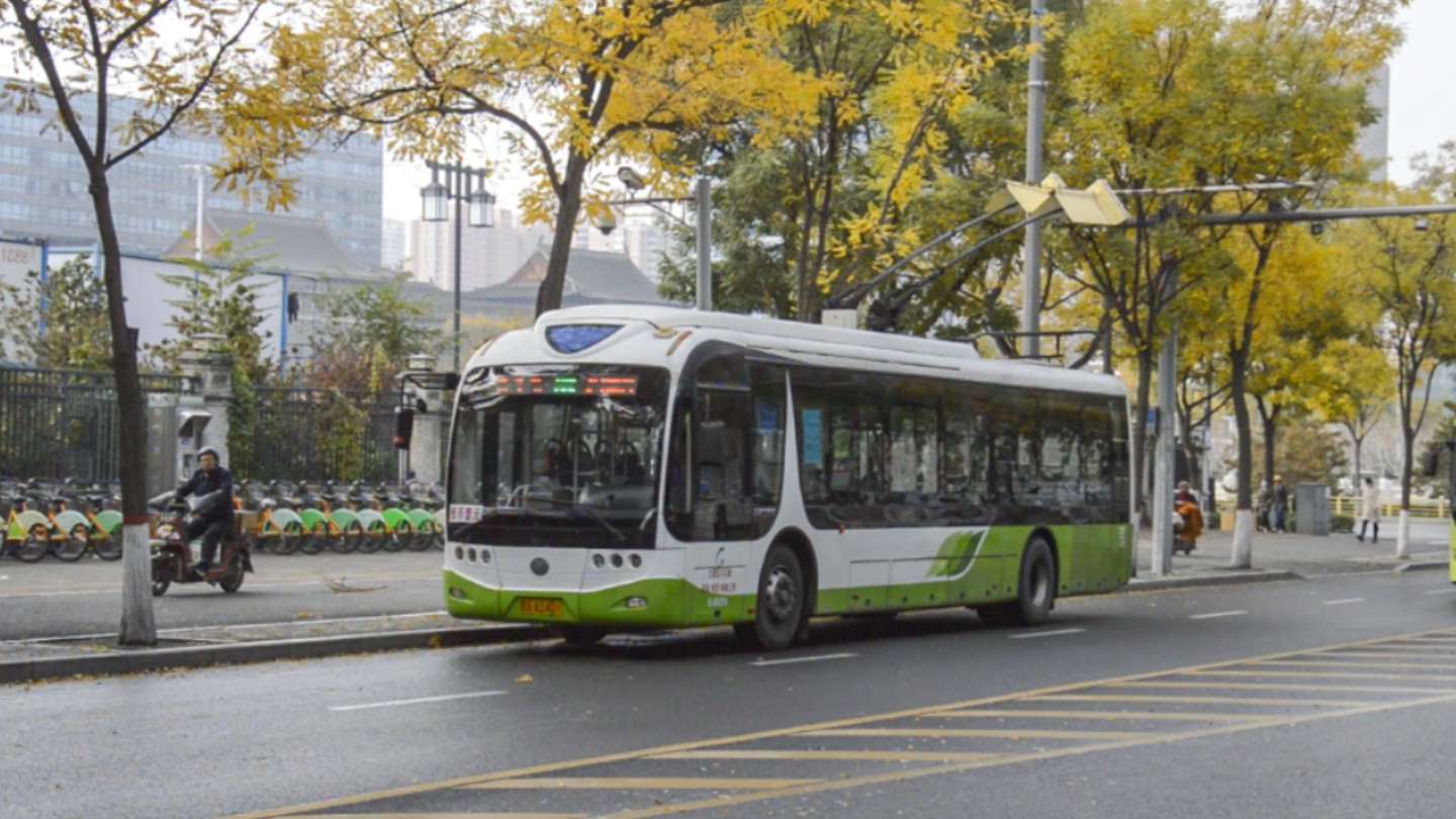 【太原公交】wg6120dha五一东街升杆