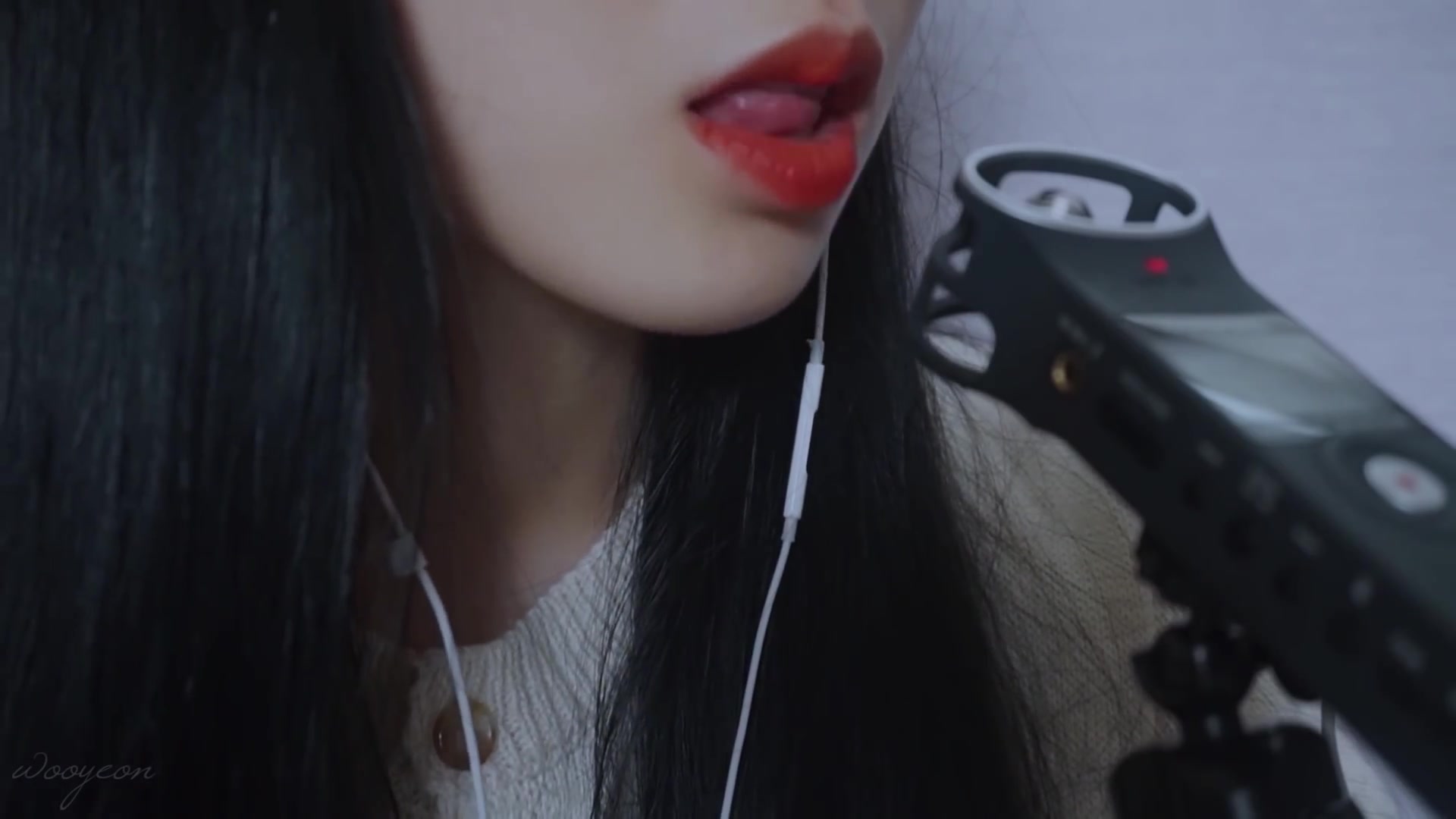 wooyeon助眠口腔音挠舌头