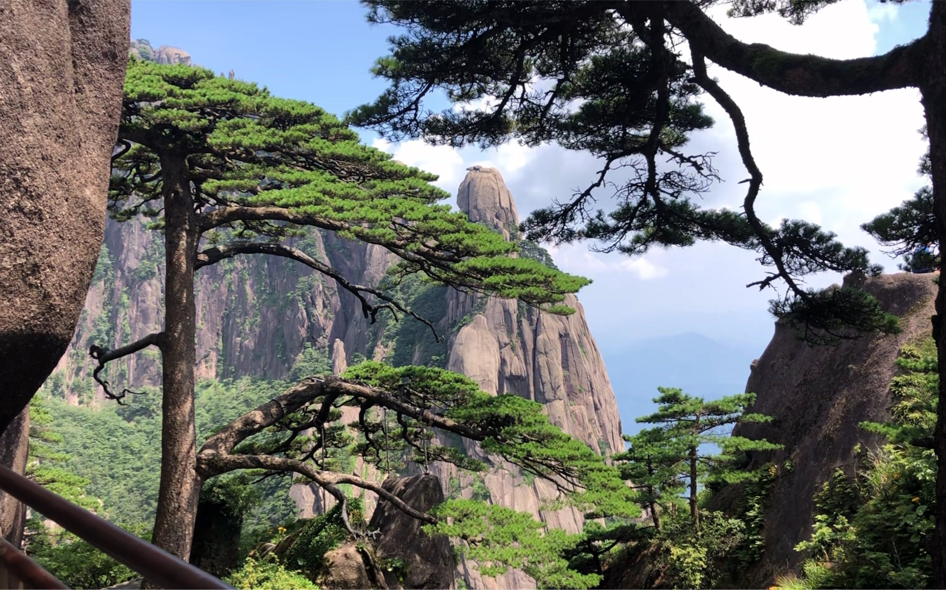 一品黄山,天高云淡