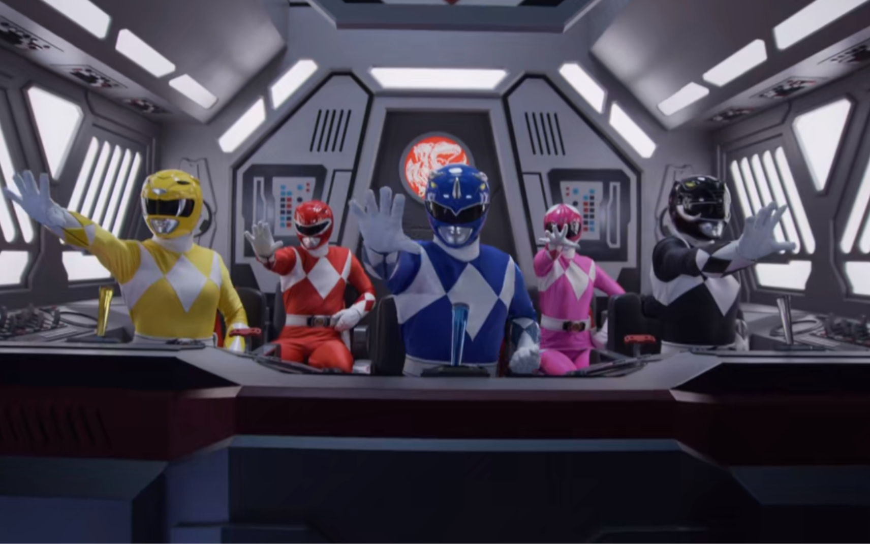 【全网首发影评】略显鸡肋的情怀诚意作 主观简评美版恐龙战队 战士