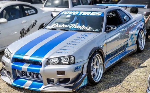 在《nfs heat》里复刻保罗的经典r34