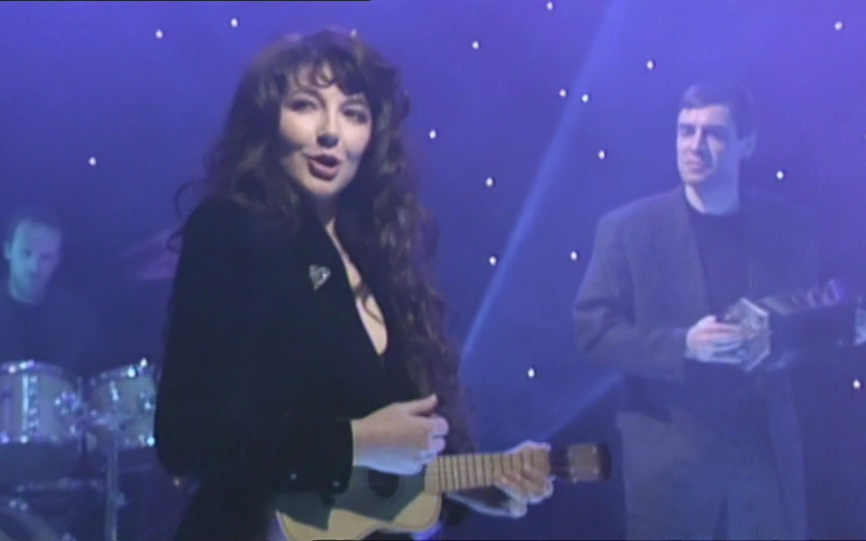 [图]【雷鬼改编翻唱火箭人】Kate Bush - Rocket Man (Elton John cover) (Live 1991.12.16 Wogan)